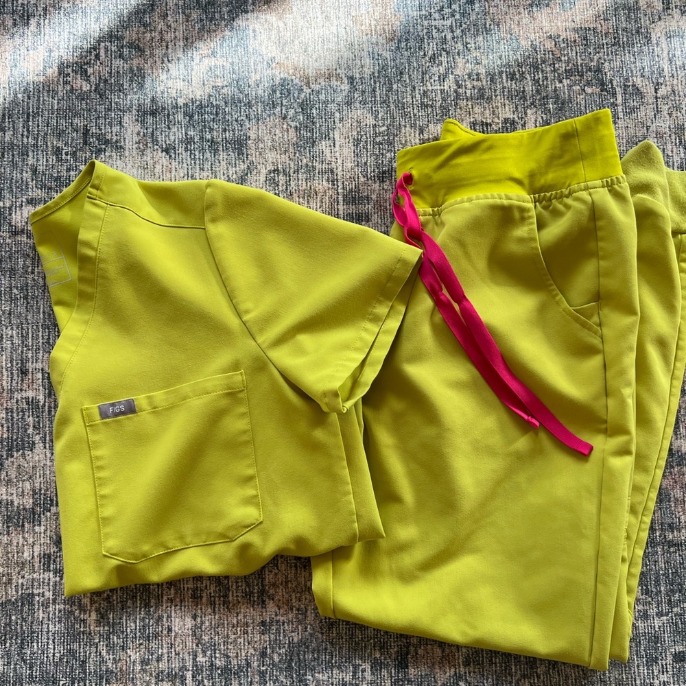 Figs Women's jogger Scrub Set in Lime (limeade) Green and Pink